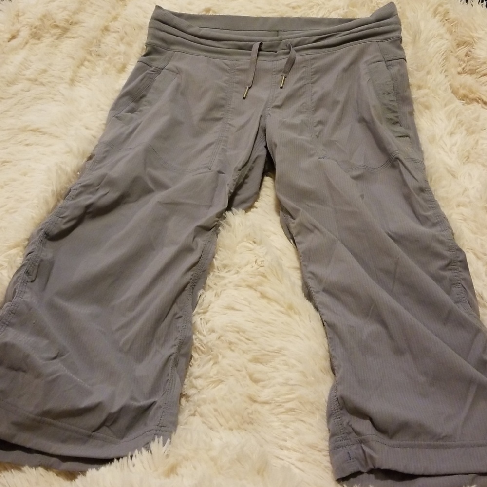 Lululemon athletic crop pants